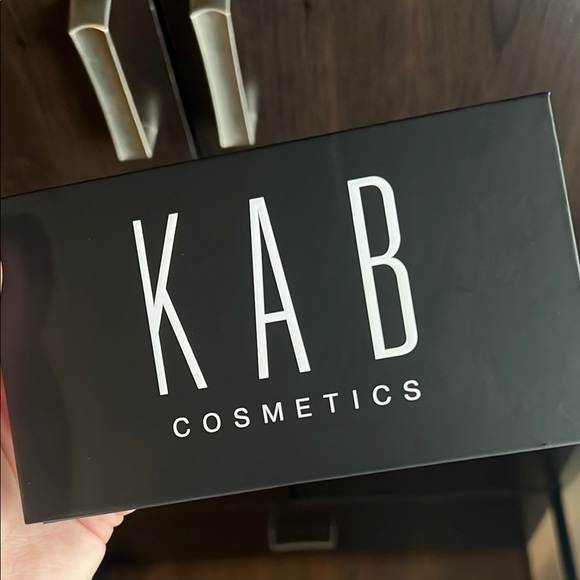KAB Cosmetics Day + Night Eyeshadow Palette - Picture 1 of 7